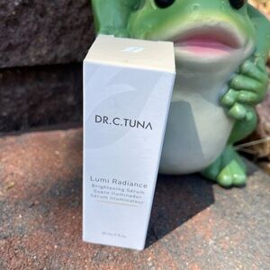 Lumi Radiance Brightening Serum - White